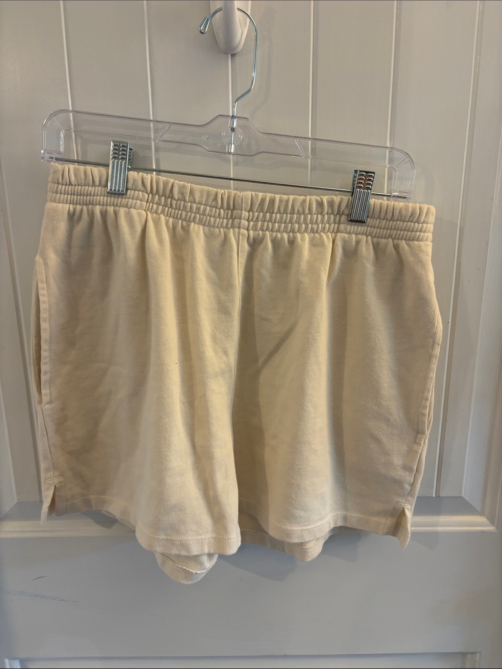Brandy Melville Cream Elastic-Waist Lounge Shorts